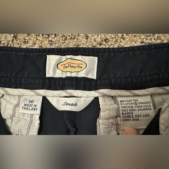 💙 Girlfriend Chino Shorts - Navy Blue (Size 10) - Picture 9 of 11